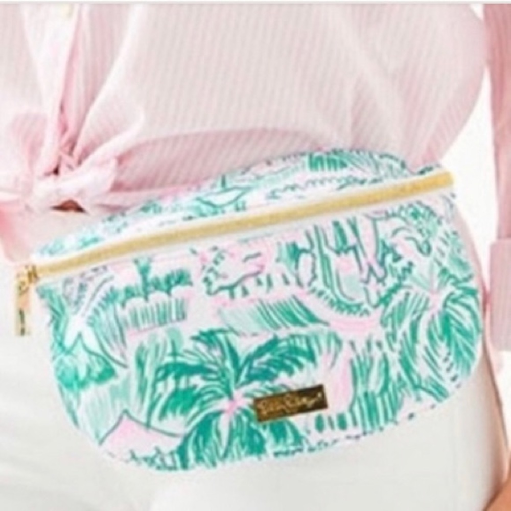 Lilly Pulitzer GWP waist bag belt bag fanny pack.
